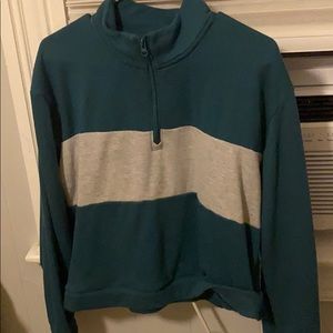 Cropped hoodie